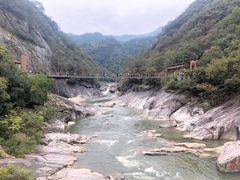 -燕子河大峡谷天坑仙境