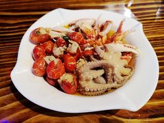 捞汁小海鲜-马路牙子地桌烤肉(工体店)