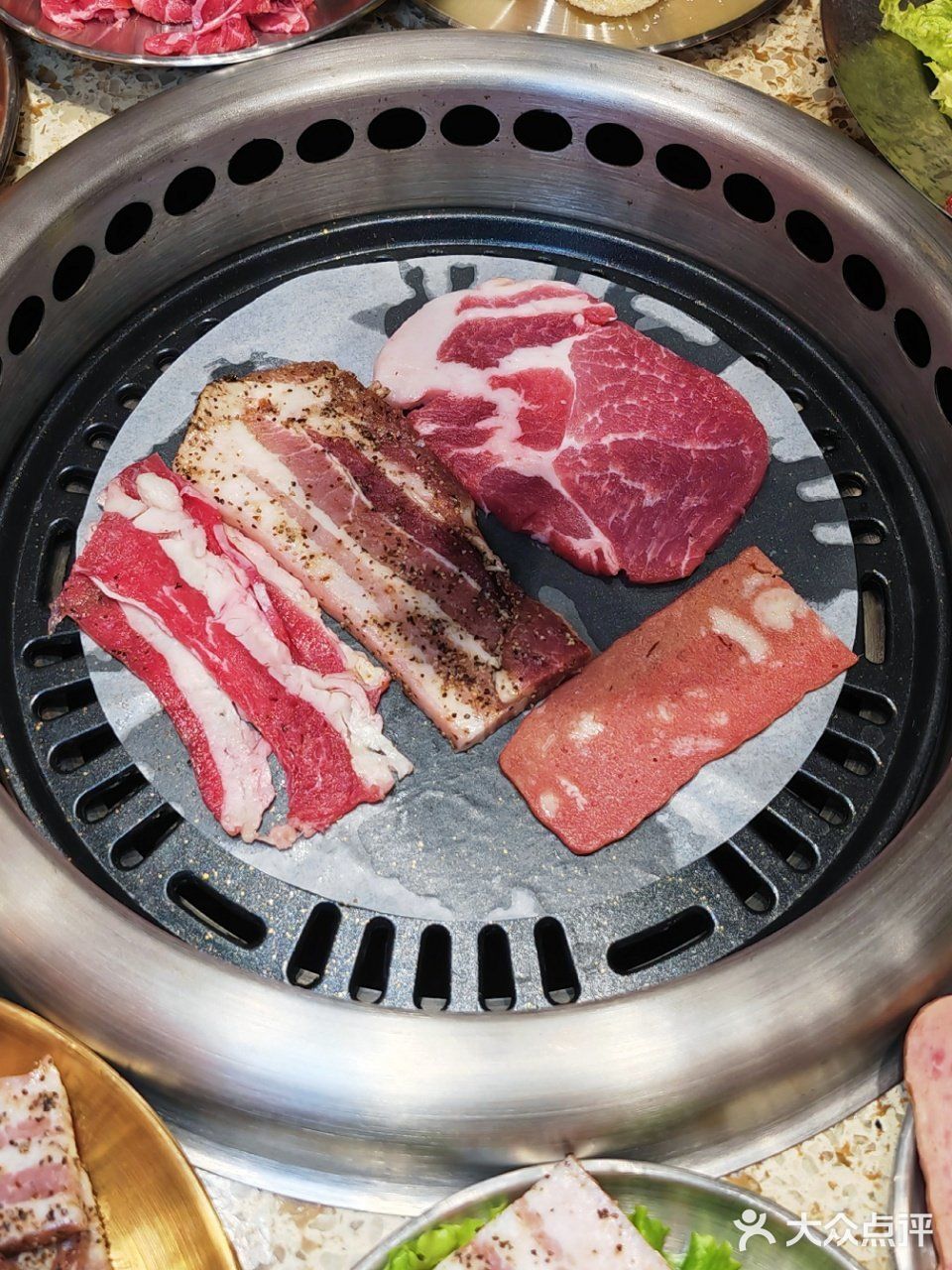 又挖掘到一家敲棒的韩式自助烤肉，成都排队王