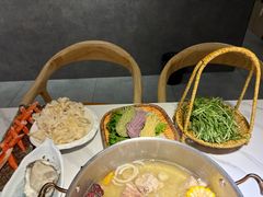 -椰子湾·海南火锅·糟粕醋·椰子鸡(正大广场店)