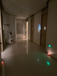 -依霖 艺术 SPA
