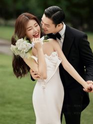 -至臻微拉婚纱摄影