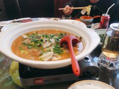 -川流不息·地道川菜·小龙虾(松东路店)