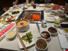 -海底捞火锅鲜切牛肉主题店(长寿路店)