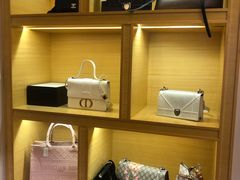 -沐渔二手奢侈品黄金手表包包回收·中古店(广州塔店)