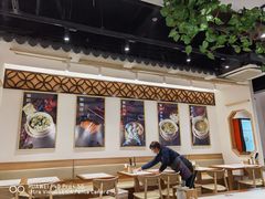 大堂-馋三尺蟹粉小笼(人民广场店)