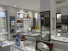 -光明眼镜·蔡司授权(徐泾店)