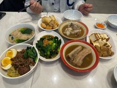 -黄亚细肉骨茶(仰光路店)