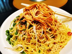 -铜锣湾·有麝自然香(渝北财富中心店)