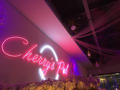 -樱花里音乐餐吧·牛扒椰子鸡(东圃店)