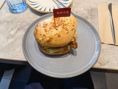 -必胜客(漕宝路店)