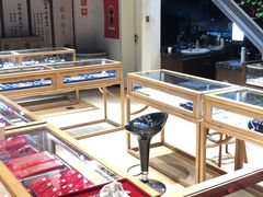 -融圆典当行(绿都广场店)