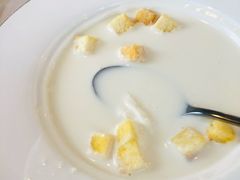 奶油鸡茸汤-小白桦西餐厅