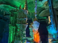 -泰安地下龙宫景区