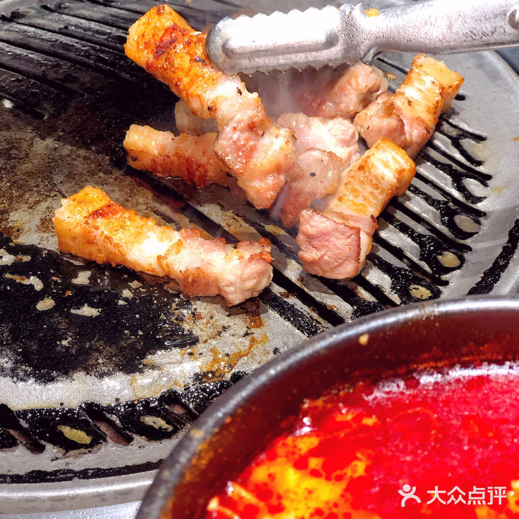🇰🇷敲有氛围的正宗韩式传统烤肉,仿佛置身韩国