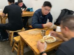 -胖子馄饨坊(天目大厦东南)