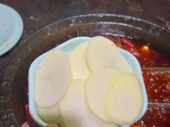 土豆-红九格老火锅(三峡广场店)