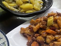 -胡子饮食店