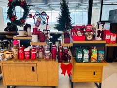 -星巴克(青岛李沧万达广场第二店)