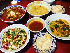 -窄巷子陕菜馆·地道陕西菜(粉巷店)