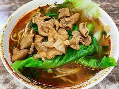 麻辣肥肠面-天府面庄(天平路店)