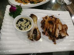 香煎猪肘-西江美食舫·江西菜(健德桥店)