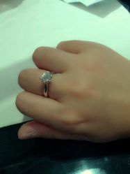 -威德钻石-克拉钻大本营(南京东路店)