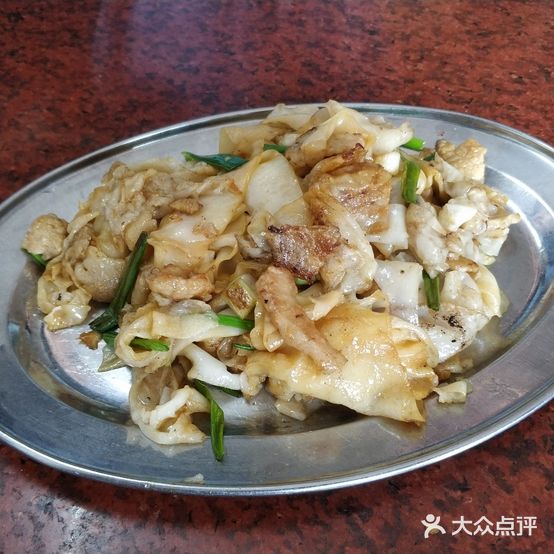 何姨锅仔分店