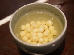 桂花鸡头米-杭州西子湖四季酒店·金沙厅