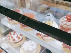 -花花卷卷·鲜食蛋糕(静安久光百货店)