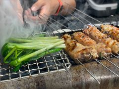 -喜悦小串丹东小黄牛海鲜烧烤大排档(民主广场店)