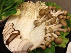 菌菇拼盘-许府牛杂·鲜牛肉火锅(梁溪万达店)