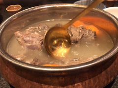 宁夏盐池滩羊手抓肉-丝路金桃·新疆菜(徐汇店)