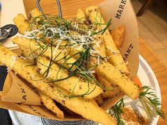 -Mark&Mars Restaurant