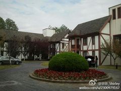 别墅-太阳岛度假酒店