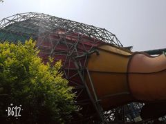 -欢乐水魔方水世界