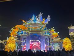 -淄博花灯齐彩城