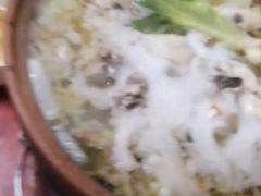 炭炉果鸡煲-威邵鸡煲(西华路总店)