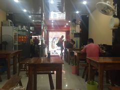 大堂-潘国仙耳光馄饨(黄家阙路店)