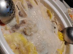 -三人行骨头王火锅(长寿店)