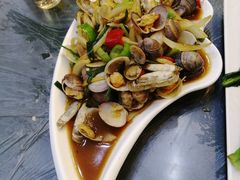 -覃记海鲜美食餐厅