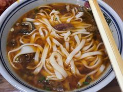 -矮子粉店1985·长沙米粉(湘春路店)