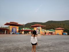 -汤山欢乐水世界