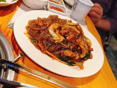 韩式牛肉炒粉丝-唯成•韩国炭火烤肉 유성고기