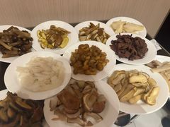 -天宜隆蘑菇宴火锅(石景山旗舰店)