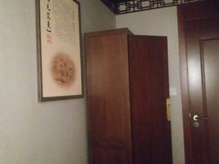 包房-裕和堂中医推拿艾灸(太古汇臻品店)