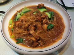 猪肉炖粉条-东北哈尔滨酱骨头馆房掌柜铁锅炖