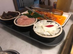 -尚尚仙·酸汤猪手·猪肚鸡火锅(华联万柳购物中心店)