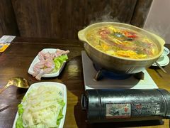 -聚汇三少·龙虾·中餐厅(莫邪路新天地店)