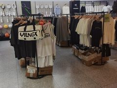 -YONEX苗江运动城(源深店)